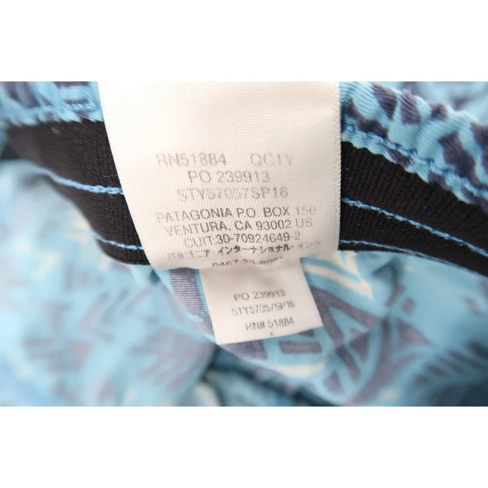 Patagonia Shorts Women's Small Blue Geometric‎ Barely Baggies 4.5